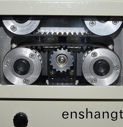 全自動(dòng)衕軸(zhou)線(xiàn)剝(bo)線(xiàn)機(jī)(ji)